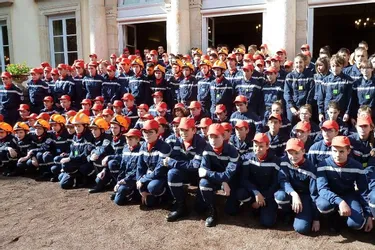 Plus de 200 jeunes sapeurs-pompiers du département ont été reçus, samedi, en préfecture