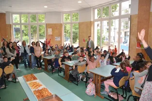 Quarante élèves de Sévigné-Lafaye accueillis aux Célestins