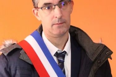 Nicolas Montpeyroux reste maire