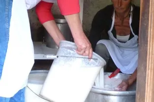 La Cantalienne Valérie Pradayrol a formé des femmes péruviennes à la fabrication du fromage