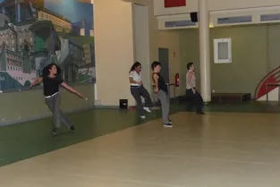Les lycéens découvrent la danse avec Soon