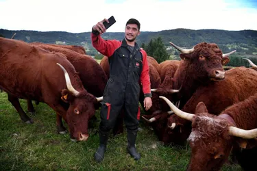 lauvergnat63, le TikTokeur star devenu ambassadeur du Sommet de l'élevage de Clermont-Ferrand
