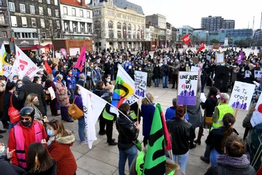 Environ 400 personnes mobilisées à Clermont-Ferrand pour la Journée de lutte pour les droits des femmes
