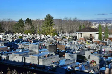 Dégradation sur une tombe au cimetière de la Fournade à Brive : la famille victime cherche des réponses