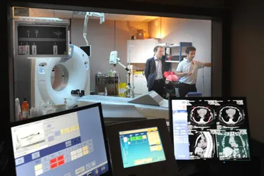 Un scanner haut de gamme au centre médico-chirurgical d'Aurillac