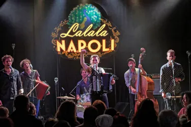 Lalala Napoli demain à la Lampisterie