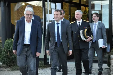 La visite discrète d'Emmanuel Macron en Haute-Loire [Interview]
