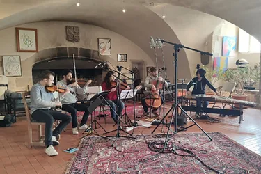 Les musiciens du quatuor Yako enregistrent un CD au château de Vollore-Ville (Puy-de-Dôme)
