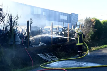 Incendie au garage Peugeot à Lusigny (Allier)