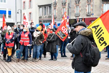 Deux cents militants derrière le secrétaire général de la CGT de l'Allier convoqué ce lundi devant le tribunal de Clermont-Ferrand