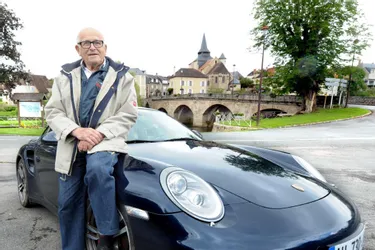 Jean-Marie Sachet, 86 ans, a remporté sa place en participant au concours de La Montagne