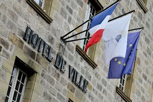 Le secrétarait de mairie de Pérignat-lès-Sarliève (Puy-de-Dôme) est ouvert le matin