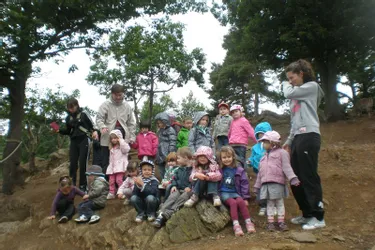 Le Parc zoologique d’Ardes-sur-Couze a reçu les très jeunes élèves de l’école de La Présentation