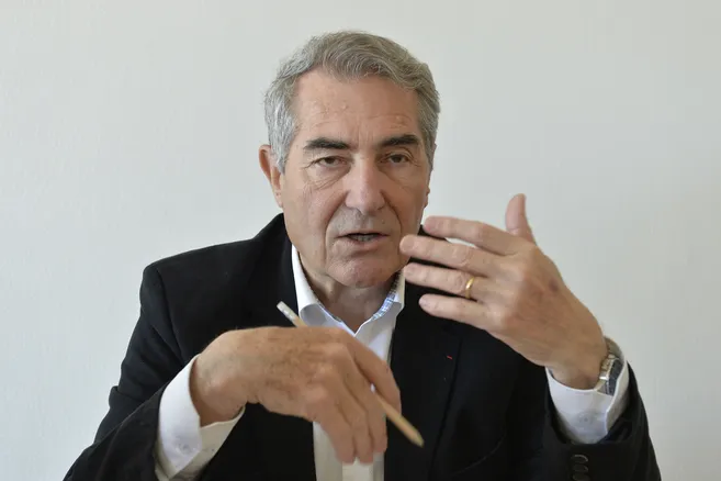 À Contre-courant. Chroniques Humoristiques - Jets D'Encre