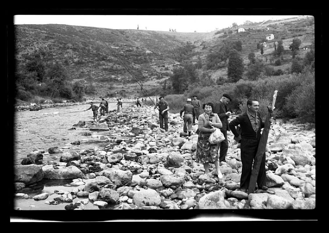 Photo Ancienne – Concours De Pêche à La Placette – Janzé (Ille-et-Vilaine) – Vintage