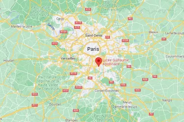 Un mineur de 16 ans tué d'un coup de couteau devant un lycée du Val-de-Marne