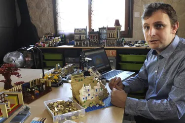 Pour exprimer sa créativité, ce Clermontois a trouvé son exutoire avec les célèbres Lego®