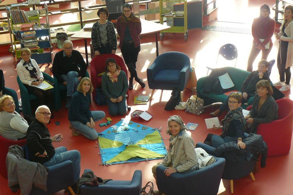 Les bénévoles de Lire et faire lire ont suivi une formation - Le ...