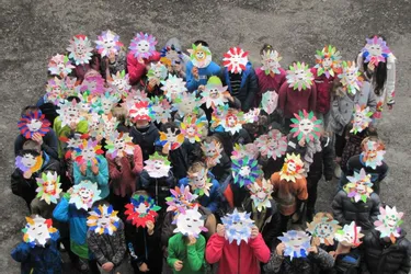 Un carnaval écolo et coloré à l’école