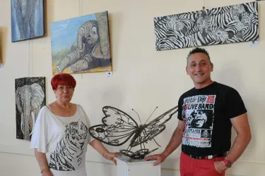 Deux artistes présentent leurs œuvres à la mairie de la Ville