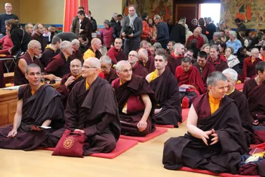 Fin de retraite au temple bouddhiste