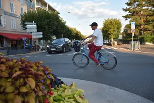 Et si vous rouliez en Apilib' ? On vous explique comment fonctionnent les vélos en libre-service à Issoire