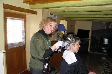 Nadine Najac, coiffeuse à domicile