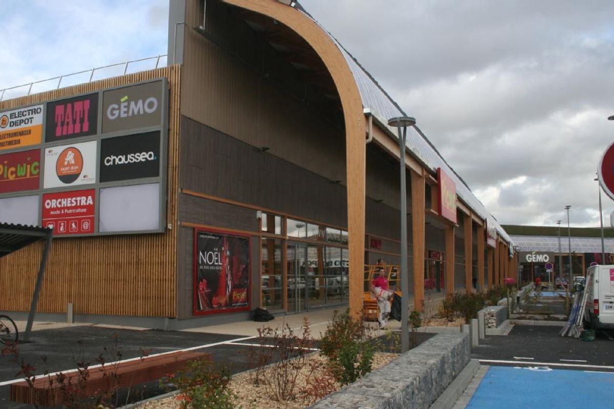 Coiffeur Auchan Saint Jean De La Ruelle www.larep.fr