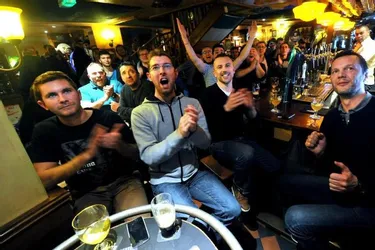 Ambiance survoltée dans les bars de Clermont, hier soir, pendant le match de coupe d’Europe