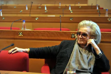 Bernadette Chirac « meurtrie », « choquée », « outrée »