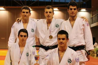 Les juniors du Judo-club sur les podiums