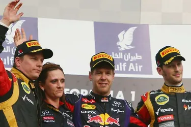 Devant Räikkönen et Grosjean