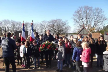 Les écoliers rendent hommage aux victimes de la Grande-Guerre