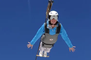 Une tyrolienne pour voler au dessus de Super Besse
