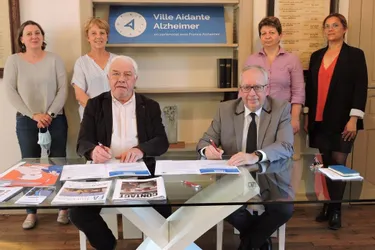 La charte a été signée entre la commune et France Alzheimer