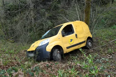 Cantal : En pleine tournée, la factrice chute de 40 mètres dans le ravin au volant de son véhicule