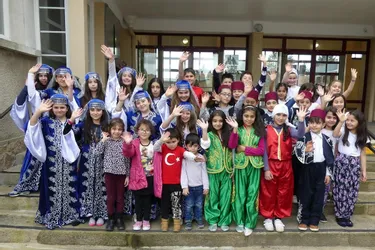 Les enfants d’origine turque préparent une fête traditionnelle dimanche
