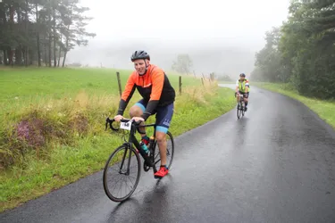 La Pierre-Chany version cyclorando brave la pluie et attire près de 200 participants à Langeac (Haute-Loire)