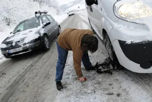 Équipements hivernaux obligatoires sur les routes : le préfet du Puy-de-Dôme pourrait revoir sa copie