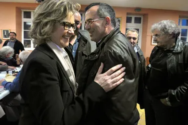 Valérie Simonet et Jérémie Sauty (UMP) l’emportent avec 51,6 % des voix