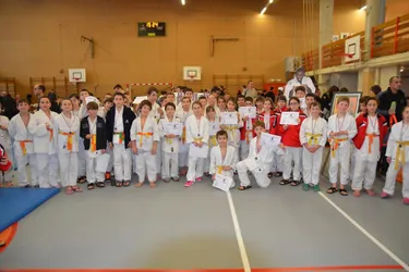 144 jeunes judokas sur les tatamis