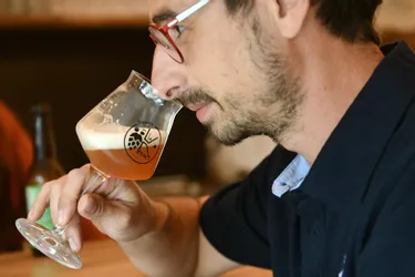 À L'Avalée de la Kreuze, la bière se brasse, s'explique et se déguste sur place (Creuse)