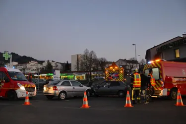 Deux voitures entrent en collision boulevard Léo Lagrange