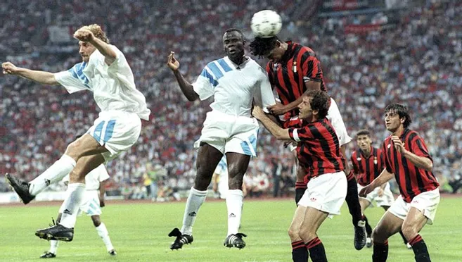 Photo de presse vintage Football, Olympique Marseille Vs Milan, Fan