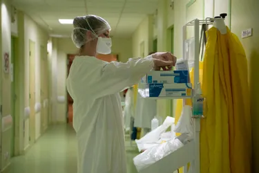 Deux infirmières de l'unité Covid du centre hospitalier de Tulle (Corrèze) racontent