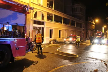 Le Puy : secouru par les pompiers dans son appartement en feu