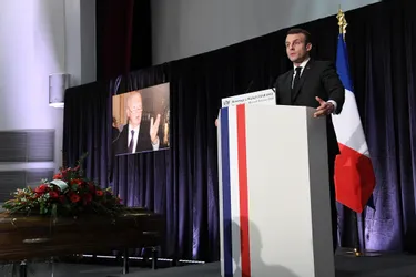 Le dernier hommage d'Emmanuel Macron à Michel Charasse