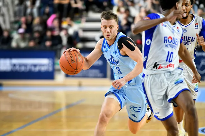 Les basketteurs de la JA Vichy chutent lourdement à domicile face à Rouen (67-90) pour leur dernier match à domicile de l’année