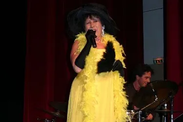La chanteuse Juliette Ray en concert