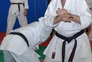 Au parc des fêtes, les cours de self-défense attirent sur les tatamis des pratiquants de tous âges
